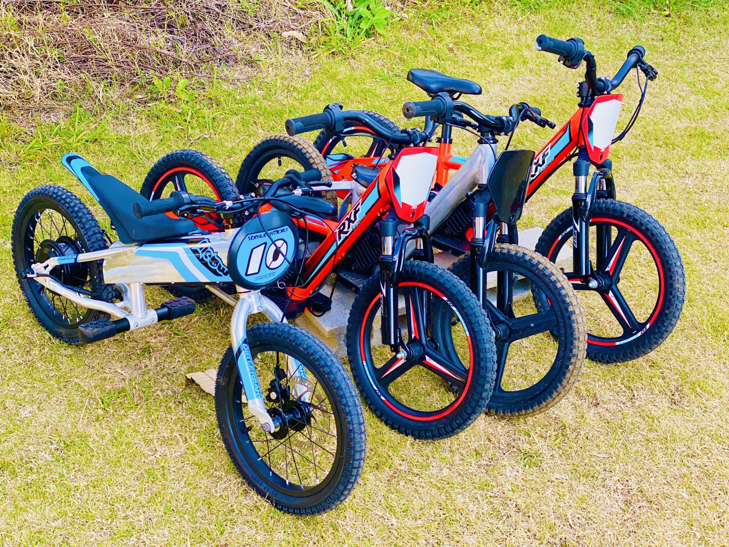 2点セット【RENAULT】ルノー3WAY 子ども用自転車&ヘルメット 2点セット【RENAULT】ルノー3WAY 子ども用自転車&ヘルメット 2点